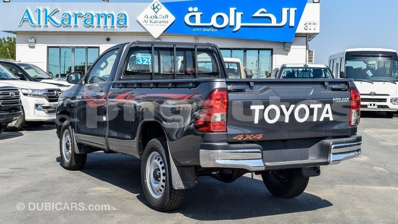 Big with watermark toyota hilux enga import dubai 4435