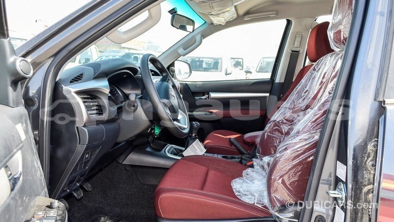 Big with watermark toyota hilux enga import dubai 4436