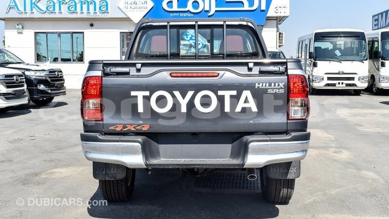 Big with watermark toyota hilux enga import dubai 4436