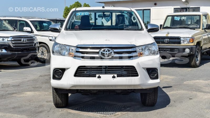 Big with watermark toyota hilux enga import dubai 4437