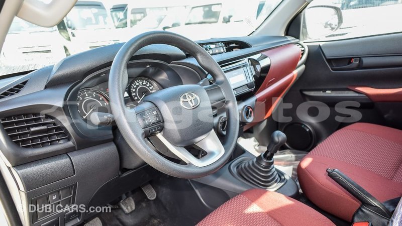 Big with watermark toyota hilux enga import dubai 4437