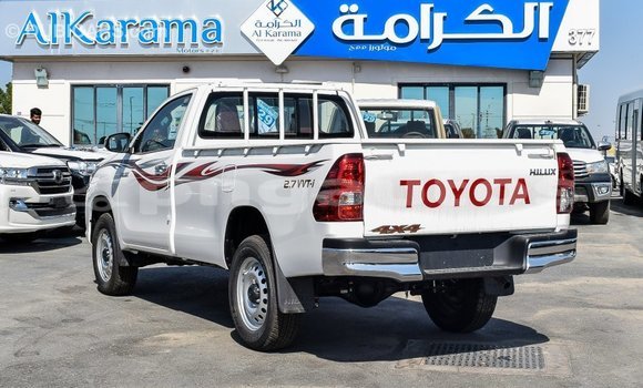 Acheter Import Voiture Toyota Hilux Blanc à Import - Dubai, Enga Acheter Import Voiture Toyota Hilux Blanc à Import - Dubai, Enga