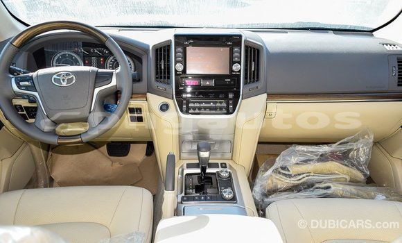 Acheter Import Voiture Toyota Land Cruiser Noir à Import - Dubai, Enga Acheter Import Voiture Toyota Land Cruiser Noir à Import - Dubai, Enga