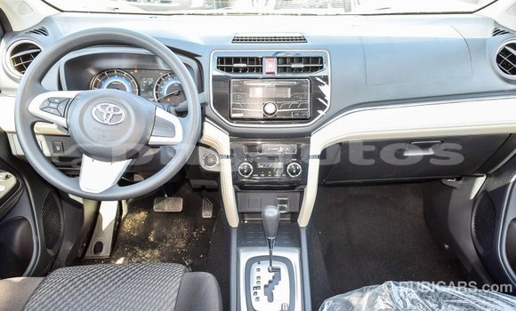 Acheter Import Voiture Toyota Rush Marron à Import - Dubai, Enga Acheter Import Voiture Toyota Rush Marron à Import - Dubai, Enga