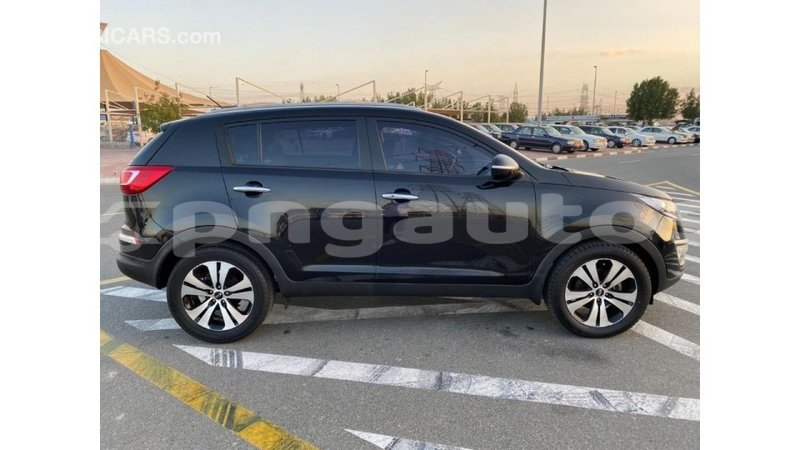 Big with watermark kia sportage enga import dubai 4451