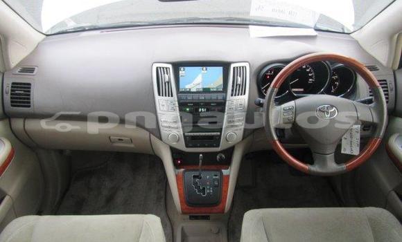Buy Used Toyota Harrier White Car in Lae in Morobe Buy Used Toyota Harrier White Car in Lae in Morobe