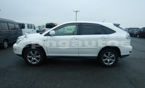 Buy Used Toyota Harrier White Car in Lae in Morobe Buy Used Toyota Harrier White Car in Lae in Morobe