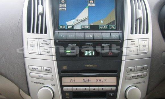 Buy Used Toyota Harrier White Car in Lae in Morobe Buy Used Toyota Harrier White Car in Lae in Morobe