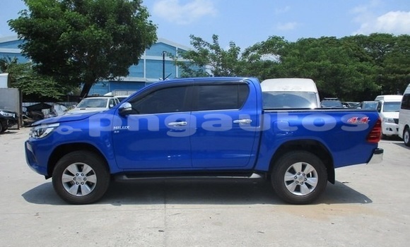Buy Used Toyota Hilux Blue Car in Port Moresby in National Capital District Buy Used Toyota Hilux Blue Car in Port Moresby in National Capital District