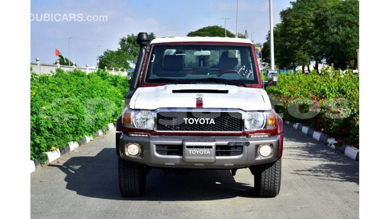Big with watermark toyota land cruiser enga import dubai 4468