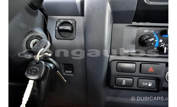 Buy Import Toyota Land Cruiser Red Car in Import - Dubai in Enga Buy Import Toyota Land Cruiser Red Car in Import - Dubai in Enga