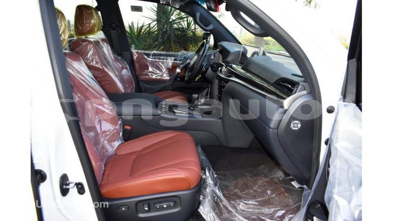 Big with watermark lexus lx enga import dubai 4469