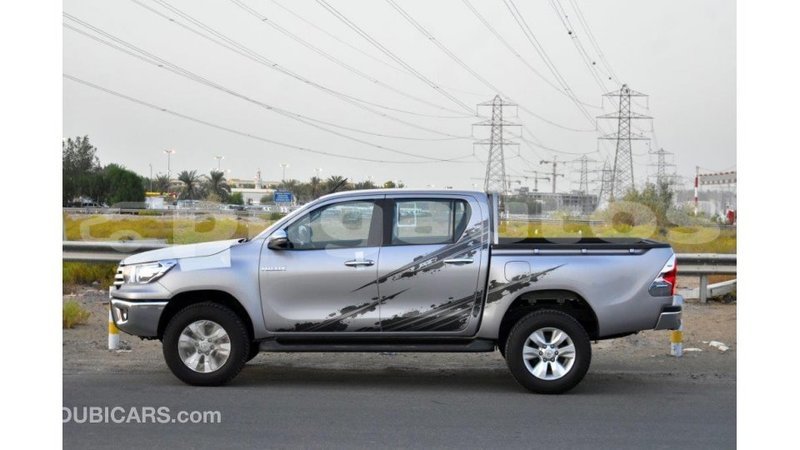 Big with watermark toyota hilux enga import dubai 4472