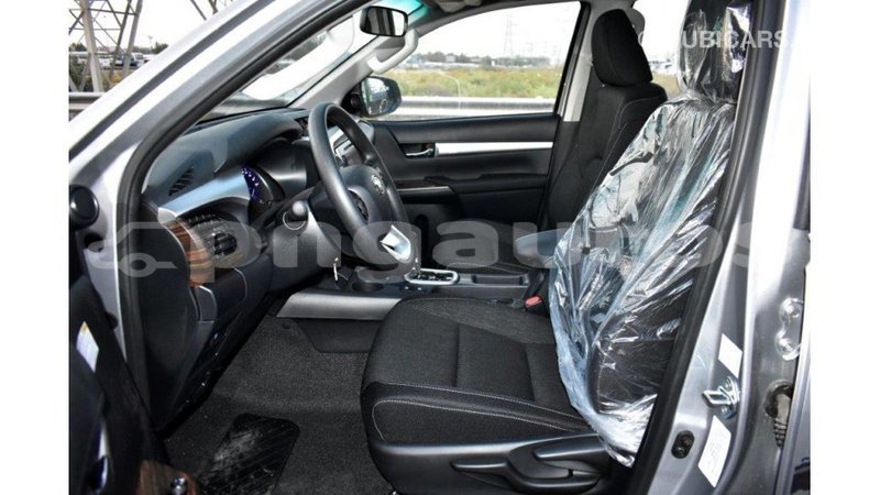 Big with watermark toyota hilux enga import dubai 4472