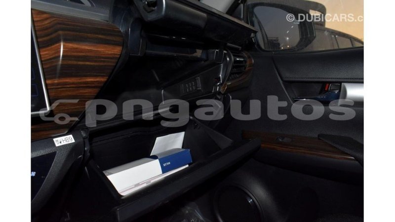 Big with watermark toyota hilux enga import dubai 4472