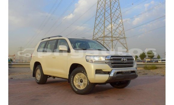 Buy Import Toyota Land Cruiser White Car in Import - Dubai in Enga Buy Import Toyota Land Cruiser White Car in Import - Dubai in Enga