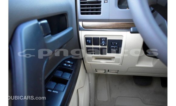 Buy Import Toyota Land Cruiser White Car in Import - Dubai in Enga Buy Import Toyota Land Cruiser White Car in Import - Dubai in Enga