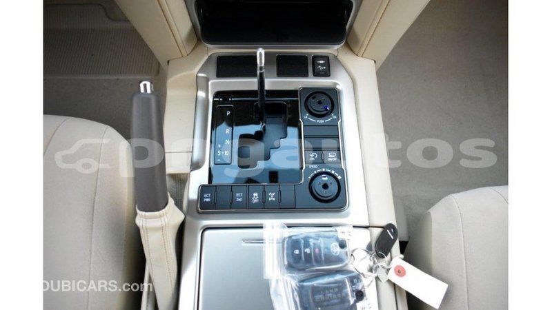 Big with watermark toyota land cruiser enga import dubai 4483