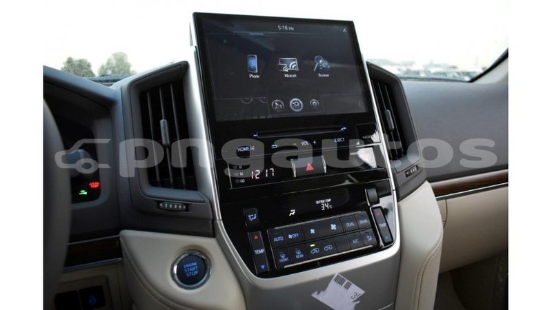 Big with watermark toyota land cruiser enga import dubai 4483