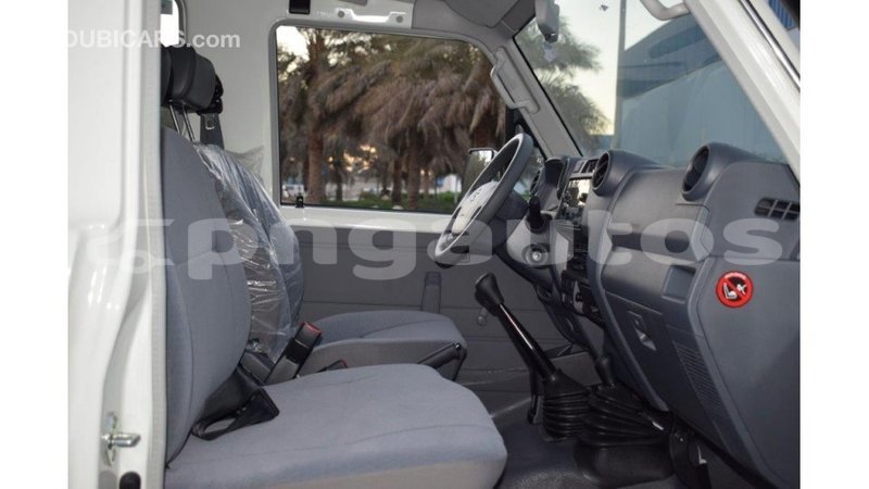 Big with watermark toyota land cruiser enga import dubai 4484