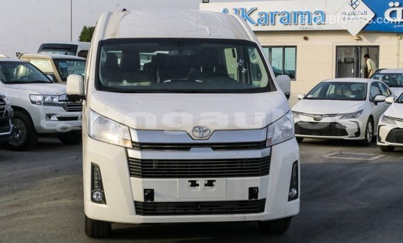 Buy Import Toyota Hiace White Car in Import - Dubai in Enga Buy Import Toyota Hiace White Car in Import - Dubai in Enga
