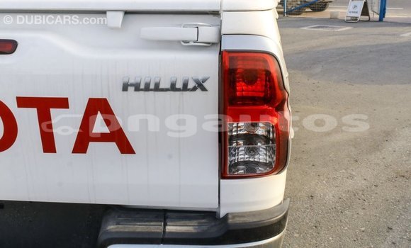 Buy Import Toyota Hilux White Car in Import - Dubai in Enga Buy Import Toyota Hilux White Car in Import - Dubai in Enga