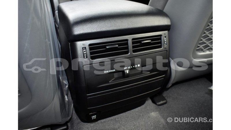 Big with watermark toyota land cruiser enga import dubai 4492