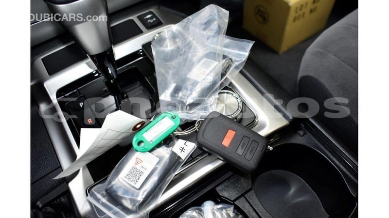 Big with watermark toyota land cruiser enga import dubai 4492