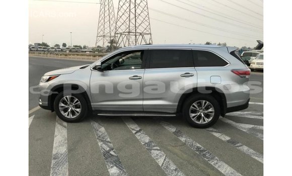 Buy Import Toyota Highlander Other Car in Import - Dubai in Enga Buy Import Toyota Highlander Other Car in Import - Dubai in Enga