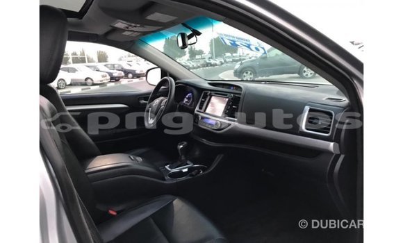 Buy Import Toyota Highlander Other Car in Import - Dubai in Enga Buy Import Toyota Highlander Other Car in Import - Dubai in Enga