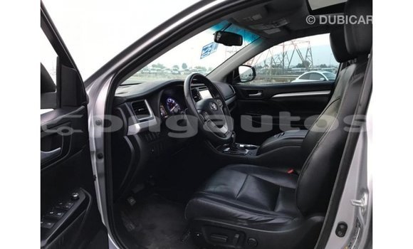 Buy Import Toyota Highlander Other Car in Import - Dubai in Enga Buy Import Toyota Highlander Other Car in Import - Dubai in Enga