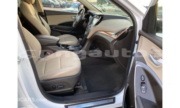 Buy Import Hyundai Santa Fe White Car in Import - Dubai in Enga Buy Import Hyundai Santa Fe White Car in Import - Dubai in Enga