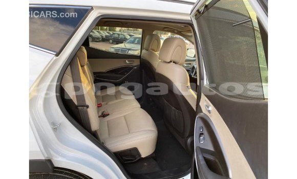 Buy Import Hyundai Santa Fe White Car in Import - Dubai in Enga Buy Import Hyundai Santa Fe White Car in Import - Dubai in Enga