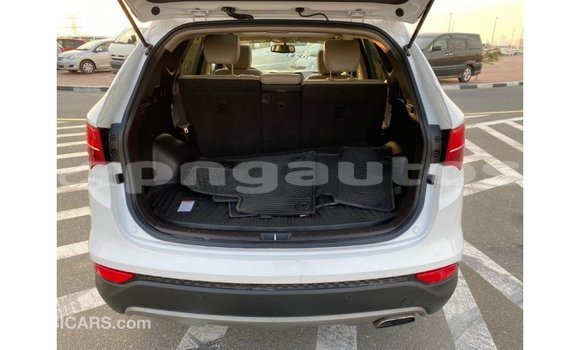 Buy Import Hyundai Santa Fe White Car in Import - Dubai in Enga Buy Import Hyundai Santa Fe White Car in Import - Dubai in Enga