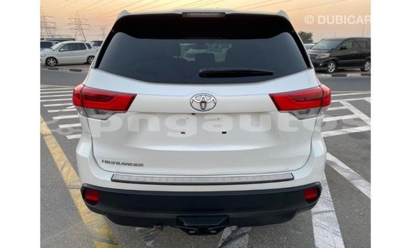 Buy Import Toyota Highlander White Car in Import - Dubai in Enga Buy Import Toyota Highlander White Car in Import - Dubai in Enga