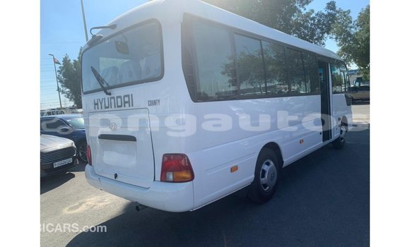 Buy Import Hyundai Accent White Car in Import - Dubai in Enga Buy Import Hyundai Accent White Car in Import - Dubai in Enga