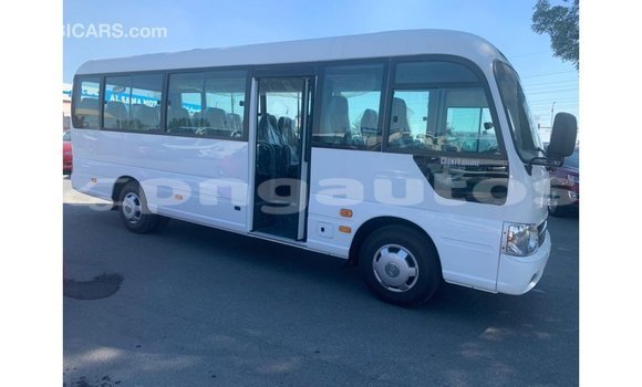 Buy Import Hyundai Accent White Car in Import - Dubai in Enga Buy Import Hyundai Accent White Car in Import - Dubai in Enga