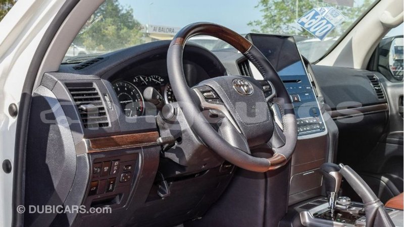 Big with watermark toyota land cruiser enga import dubai 4515