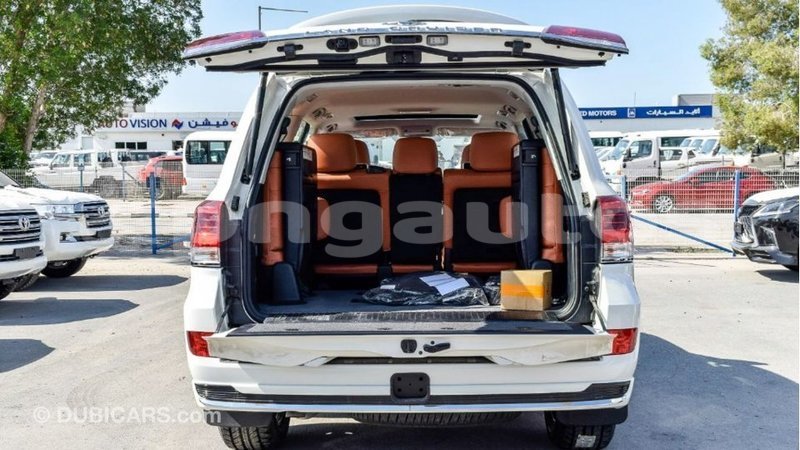Big with watermark toyota land cruiser enga import dubai 4515