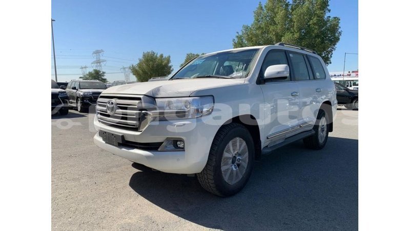 Big with watermark toyota land cruiser enga import dubai 4523