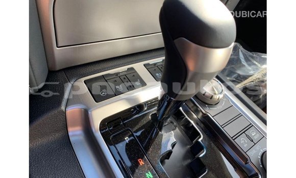Buy Import Toyota Land Cruiser White Car in Import - Dubai in Enga Buy Import Toyota Land Cruiser White Car in Import - Dubai in Enga