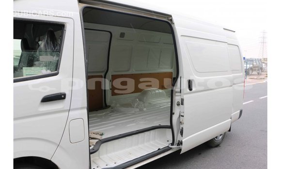 Buy Import Toyota Hiace White Car in Import - Dubai in Enga Buy Import Toyota Hiace White Car in Import - Dubai in Enga