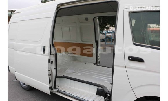 Buy Import Toyota Hiace White Car in Import - Dubai in Enga Buy Import Toyota Hiace White Car in Import - Dubai in Enga