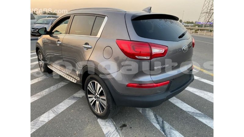 Big with watermark kia sportage enga import dubai 4537