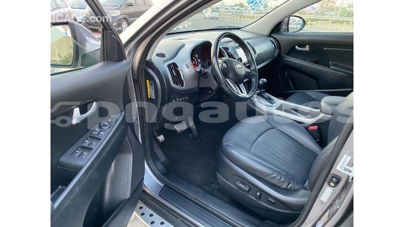 Big with watermark kia sportage enga import dubai 4537