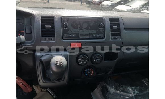 Acheter Import Voiture Toyota Hiace Blanc à Import - Dubai, Enga Acheter Import Voiture Toyota Hiace Blanc à Import - Dubai, Enga