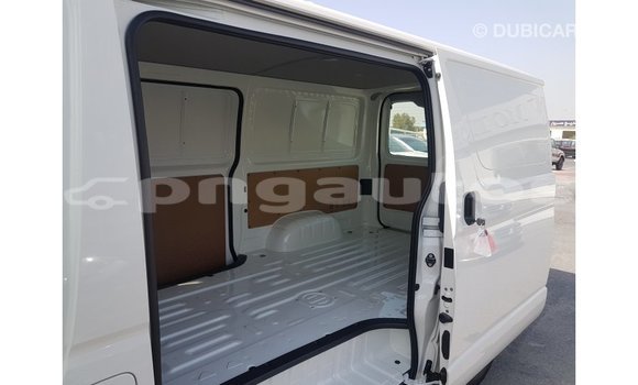 Acheter Import Voiture Toyota Hiace Blanc à Import - Dubai, Enga Acheter Import Voiture Toyota Hiace Blanc à Import - Dubai, Enga
