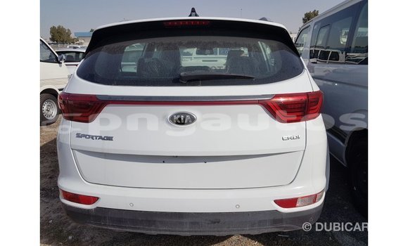 Acheter Import Voiture Kia Sportage Blanc à Import - Dubai, Enga Acheter Import Voiture Kia Sportage Blanc à Import - Dubai, Enga