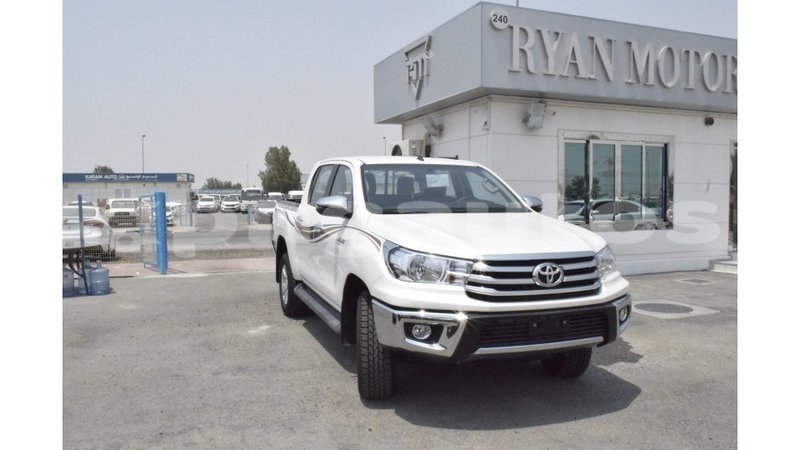 Big with watermark toyota hilux enga import dubai 4564