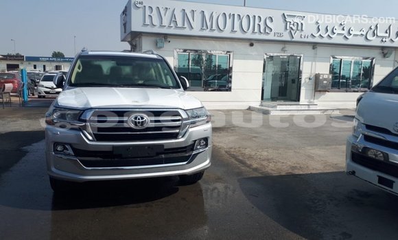 Buy Import Toyota Land Cruiser Other Car in Import - Dubai in Enga Buy Import Toyota Land Cruiser Other Car in Import - Dubai in Enga